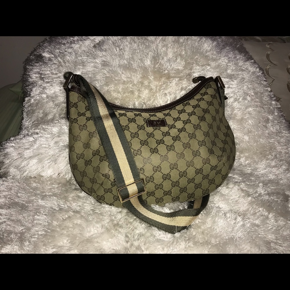 Vintage Gucci crossbody